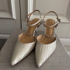 Elegant Pump Women's Shoes with Silver Accents